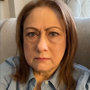 Meet your Posher, Valerie